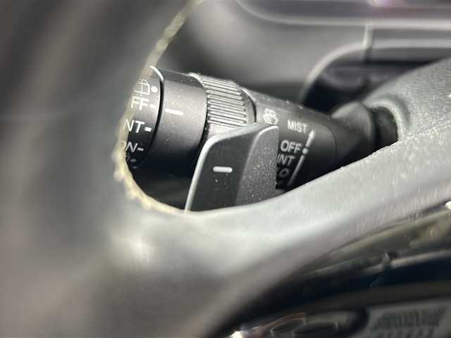 ホンダ オデッセイ アブソルート・EXホンダセンジング 福岡県 2017(平29)年 7.5万km ホワイトオーキッドパール ・フルセグTV/・ipod/・Bluetooth/・Bカメラ/・ブラインドスポットアシスト/・純正ナビ/・コーナーセンサー/・フリップダウン/・18インチ純正ホイール/・ETC/・ACC/・パドルシフト/・レザーシート/・CD/DVD