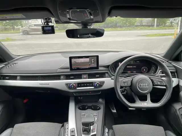 アウディ Ａ４ 45TFSIクワトロスポーツ 道央・札幌 2020(令2)年 3.1万km ミトスブラックメタリック 4WD/純正メモリナビ/FM/AM/CD/DVD/BT/フルセグTV/衝撃被害軽減システム/アラウンドビューモニター/パーキングアシスト/アイドリングストップ/クリアランスソナー/レーダークルーズコントロール/ハンドルシフト/ETC/前後ドラレコ(ZDR016)/ステアリングスイッチ/MT付きAT/スマートキー/プッシュスタート/冬タイヤ純正AW付積込/225/50R17　2021年 5mm
