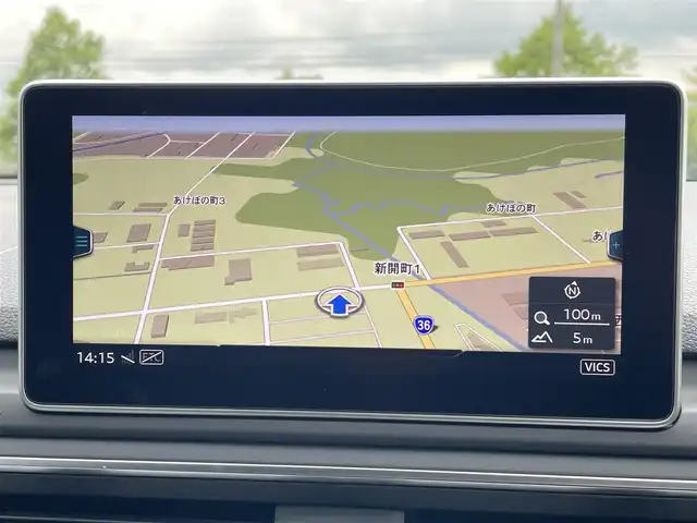 アウディ Ａ４ 45TFSIクワトロスポーツ 道央・札幌 2020(令2)年 3.1万km ミトスブラックメタリック 4WD/純正メモリナビ/FM/AM/CD/DVD/BT/フルセグTV/衝撃被害軽減システム/アラウンドビューモニター/パーキングアシスト/アイドリングストップ/クリアランスソナー/レーダークルーズコントロール/ハンドルシフト/ETC/前後ドラレコ(ZDR016)/ステアリングスイッチ/MT付きAT/スマートキー/プッシュスタート/冬タイヤ純正AW付積込/225/50R17　2021年 5mm