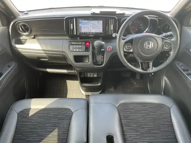 ホンダ Ｎ ＯＮＥ プレミアム 愛知県 2019(平31)年 4.4万km プラチナホワイトパール 社外メモリーナビ/フルセグTV/Blutooth/バックカメラ/ハーフレザーシート/ビルトインETC/革巻きステアリング/ドアバイザー/保証書/取扱説明書/スペアキー