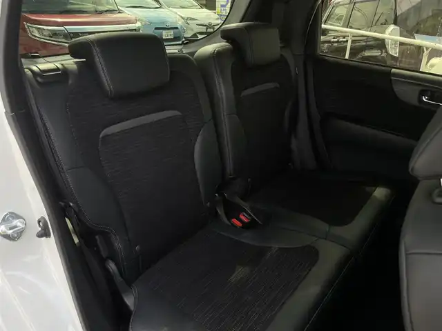 ホンダ Ｎ ＯＮＥ プレミアム 愛知県 2019(平31)年 4.4万km プラチナホワイトパール 社外メモリーナビ/フルセグTV/Blutooth/バックカメラ/ハーフレザーシート/ビルトインETC/革巻きステアリング/ドアバイザー/保証書/取扱説明書/スペアキー