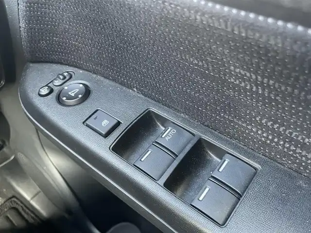 ホンダ Ｎ ＯＮＥ プレミアム 愛知県 2019(平31)年 4.4万km プラチナホワイトパール 社外メモリーナビ/フルセグTV/Blutooth/バックカメラ/ハーフレザーシート/ビルトインETC/革巻きステアリング/ドアバイザー/保証書/取扱説明書/スペアキー