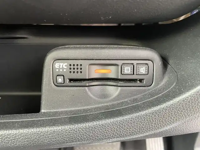 ホンダ Ｎ ＯＮＥ プレミアム 愛知県 2019(平31)年 4.4万km プラチナホワイトパール 社外メモリーナビ/フルセグTV/Blutooth/バックカメラ/ハーフレザーシート/ビルトインETC/革巻きステアリング/ドアバイザー/保証書/取扱説明書/スペアキー