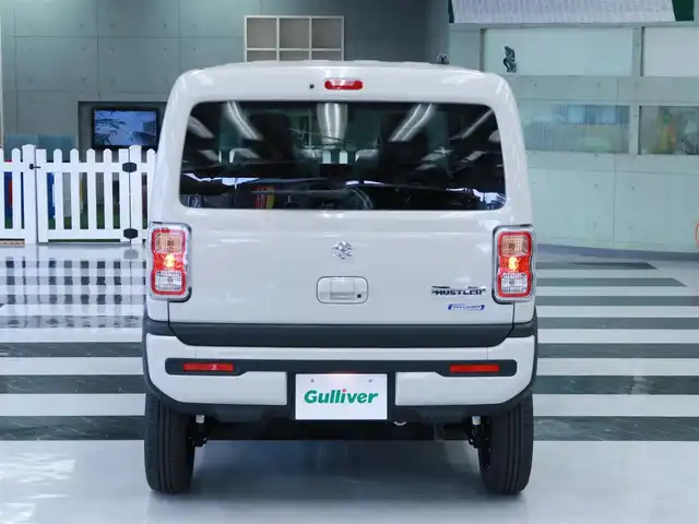 スズキ ハスラー HYBRID G 千葉県 2025(令7)年 0.1千km ソフトベージュメタリック 届出済未使用車/【ソフトベージュメタリック（WBB）】/LEDヘッドライト/シートヒーター/マルチインフォメーションディスプレイ（カラー）/ステアリングスイッチ/スズキセーフティサポート/・デュアルセンサーブレーキサポート/・後退時ブレーキサポート/・誤発進/後方誤発進抑制機能/・車線逸脱抑制/警報機能/・ふらつき警報機能/・標識認識機能/・アダプティブクルーズコントロール/・先行車発進お知らせ機能/・ハイビームアシスト/プッシュスタート/スマートキー2本/シートヒーター/アイドリングストップ/オートライト/サイドエアバッグ/カーテンエアバッグ/保証書/取扱説明書/禁煙車　　前オーナー様の申告により表示しております。当車両の禁煙を保証するものではありません。