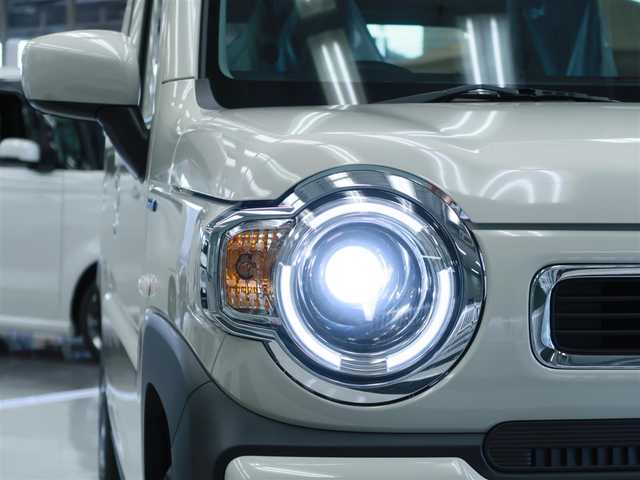 スズキ ハスラー HYBRID G 千葉県 2025(令7)年 0.1千km ソフトベージュメタリック 届出済未使用車/【ソフトベージュメタリック（WBB）】/LEDヘッドライト/シートヒーター/マルチインフォメーションディスプレイ（カラー）/ステアリングスイッチ/スズキセーフティサポート/・デュアルセンサーブレーキサポート/・後退時ブレーキサポート/・誤発進/後方誤発進抑制機能/・車線逸脱抑制/警報機能/・ふらつき警報機能/・標識認識機能/・アダプティブクルーズコントロール/・先行車発進お知らせ機能/・ハイビームアシスト/プッシュスタート/スマートキー2本/シートヒーター/アイドリングストップ/オートライト/サイドエアバッグ/カーテンエアバッグ/保証書/取扱説明書/禁煙車　　前オーナー様の申告により表示しております。当車両の禁煙を保証するものではありません。