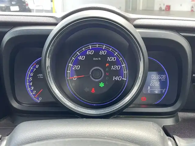 ホンダ Ｎ ＯＮＥ プレミアム Lパッケージ 千葉県 2013(平25)年 6.4万km プレミアムブルームーンパール ワンオーナー/純正オーディオ【CD、AUX、AM、FM】/純正14インチアルミホイール/純正フロアマット/オートライト/フォグ/プッシュスタート/アイドリングストップ/スマートキー×２/ドアバイザー/保証書/取説