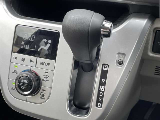 ダイハツ キャスト スタイル X リミテッド SAⅢ 岡山県 2022(令4)年 3.1万km ブラックマイカメタリック 登録時走行距離30235km/純正HDDナビ/(AM/FM/TV/DISC/BT)/衝突被害軽減システム/アイドリングストップ/オートマチックハイビーム/バックカメラ/レーンキープアシスト/USB入力端子/プッシュスタート/スマートキー/スペアキー/ハロゲンヘッドライト/パワーステアリング/パワーウィンドウ