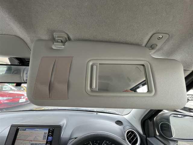 ダイハツ キャスト スタイル X リミテッド SAⅢ 岡山県 2022(令4)年 3.1万km ブラックマイカメタリック 登録時走行距離30235km/純正HDDナビ/(AM/FM/TV/DISC/BT)/衝突被害軽減システム/アイドリングストップ/オートマチックハイビーム/バックカメラ/レーンキープアシスト/USB入力端子/プッシュスタート/スマートキー/スペアキー/ハロゲンヘッドライト/パワーステアリング/パワーウィンドウ