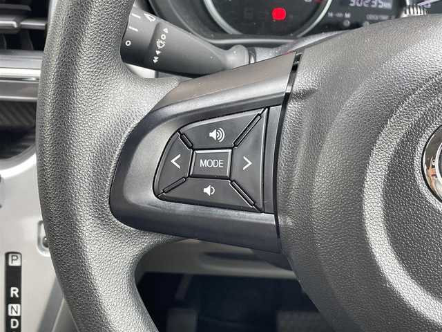 ダイハツ キャスト スタイル X リミテッド SAⅢ 岡山県 2022(令4)年 3.1万km ブラックマイカメタリック 登録時走行距離30235km/純正HDDナビ/(AM/FM/TV/DISC/BT)/衝突被害軽減システム/アイドリングストップ/オートマチックハイビーム/バックカメラ/レーンキープアシスト/USB入力端子/プッシュスタート/スマートキー/スペアキー/ハロゲンヘッドライト/パワーステアリング/パワーウィンドウ