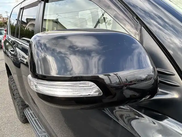 トヨタ ランドクルーザー プラド TX 山形県 2017(平29)年 13万km ブラック 4WD/リフトアップ/カロッツェリアSDナビ/FM/AM/フルセグ/DVD/Bluetooth/サンルーフ/横滑り防止装置/盗難防止装置/純正マット/純正バイザー/スマートキー/スペアキー/AUTOライト/フォグランプ/ダブルエアバック/純正アルミ付き冬タイヤ積載
