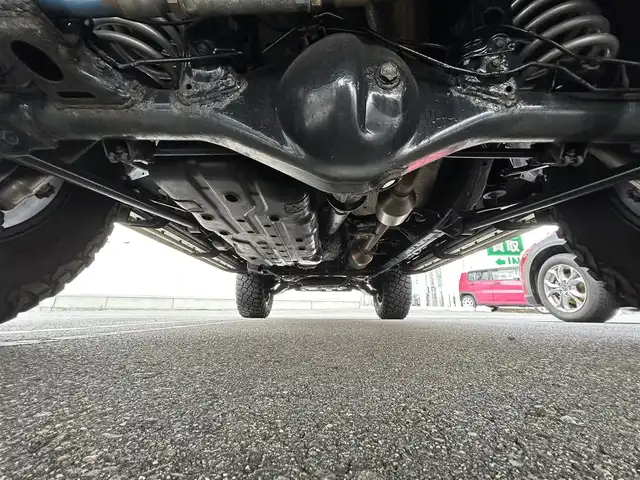 トヨタ ランドクルーザー プラド TX 山形県 2017(平29)年 13万km ブラック 4WD/リフトアップ/カロッツェリアSDナビ/FM/AM/フルセグ/DVD/Bluetooth/サンルーフ/横滑り防止装置/盗難防止装置/純正マット/純正バイザー/スマートキー/スペアキー/AUTOライト/フォグランプ/ダブルエアバック/純正アルミ付き冬タイヤ積載