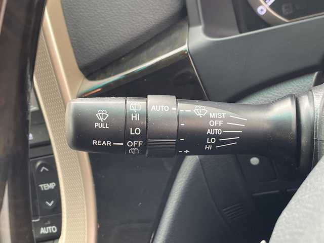 トヨタ アルファード 240S タイプゴールドⅡ 愛知県 2014(平26)年 7.7万km ホワイトパールクリスタルシャイン 純正8型ナビ/フリップダウンモニター/両側パワースライドドア/バックカメラ/クルーズコントロール/コーナーセンサー/純正アルミホイール/HIDヘッドライト/リアオートエアコン/オートライト/ETC/フルセグ/CD DVD/Bluetooth/ステアリングスイッチ/スマートキー/プッシュスタート