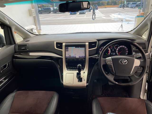 トヨタ アルファード 240S タイプゴールドⅡ 愛知県 2014(平26)年 7.7万km ホワイトパールクリスタルシャイン 純正8型ナビ/フリップダウンモニター/両側パワースライドドア/バックカメラ/クルーズコントロール/コーナーセンサー/純正アルミホイール/HIDヘッドライト/リアオートエアコン/オートライト/ETC/フルセグ/CD DVD/Bluetooth/ステアリングスイッチ/スマートキー/プッシュスタート