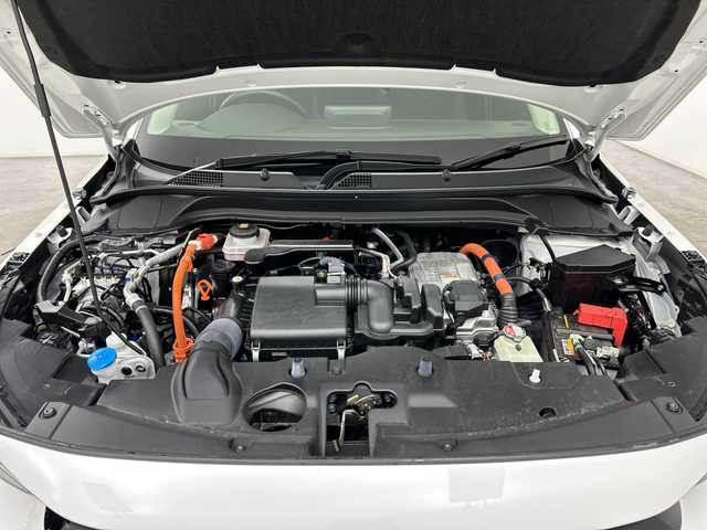 ホンダ ヴェゼル ハイブリッド e:HEV Z 三重県 2024(令6)年 0.8万km プラチナホワイトパール /禁煙車//純正ナビ/・フルセグ・Bluetooth・USB・AppleCarPlay・AndroidAuto//バックカメラ//ホンダセンシング//ブラインドスポットインフォメーション//アダプティブクルーズコントロール//オートハイビーム//衝突軽減ブレーキ//車線維持支援システム//ハンズフリーアクセスパワーテールゲート//前席シートヒーター//ビルトインETC2.0//前後ドライブレコーダー//ワイヤレスチャージャー//電子パーキング//ブレーキホールド//パドルシフト//ステアリングヒーター