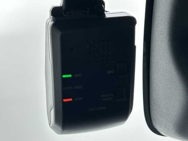 ホンダ ヴェゼル ハイブリッド e:HEV Z 三重県 2024(令6)年 0.8万km プラチナホワイトパール /禁煙車//純正ナビ/・フルセグ・Bluetooth・USB・AppleCarPlay・AndroidAuto//バックカメラ//ホンダセンシング//ブラインドスポットインフォメーション//アダプティブクルーズコントロール//オートハイビーム//衝突軽減ブレーキ//車線維持支援システム//ハンズフリーアクセスパワーテールゲート//前席シートヒーター//ビルトインETC2.0//前後ドライブレコーダー//ワイヤレスチャージャー//電子パーキング//ブレーキホールド//パドルシフト//ステアリングヒーター