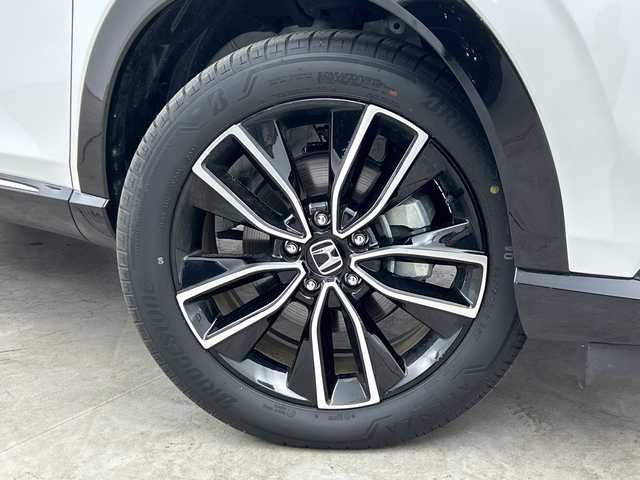 ホンダ ヴェゼル ハイブリッド e:HEV Z 三重県 2024(令6)年 0.8万km プラチナホワイトパール /禁煙車//純正ナビ/・フルセグ・Bluetooth・USB・AppleCarPlay・AndroidAuto//バックカメラ//ホンダセンシング//ブラインドスポットインフォメーション//アダプティブクルーズコントロール//オートハイビーム//衝突軽減ブレーキ//車線維持支援システム//ハンズフリーアクセスパワーテールゲート//前席シートヒーター//ビルトインETC2.0//前後ドライブレコーダー//ワイヤレスチャージャー//電子パーキング//ブレーキホールド//パドルシフト//ステアリングヒーター