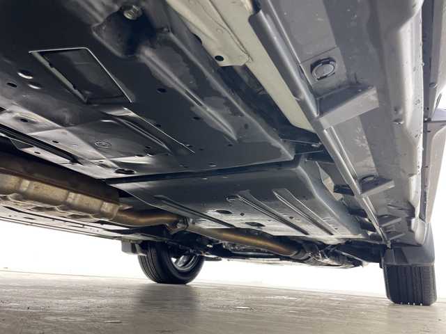 スバル アウトバック リミテッド 道央・札幌 2019(平31)年 5.5万km クリスタルホワイトP ・4WD/・寒冷地仕様/・純正DITONESOUNDシステム/・純正ナビ/・BT&CD&DVD&フルセグTV/・バック、サイド、フロントカメラ/・アイサイトVer3/・レーダークルーズコントロール/・ブラインドスポットモニター/・パワーバックドア/・レザーシート/・前席パワーシート/・全席シートヒーター/・ステアリングヒーター/・ミラーヒーター/・ビルトインETC/・純正ドライブレコーダー前方/・LEDヘッドライト/・オートライト/・プッシュスタート/・スマートキー/・スペアキー×1/・ディーラーオプションSTIAW/・純正ゴムマット