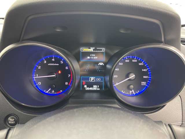 スバル アウトバック リミテッド 道央・札幌 2019(平31)年 5.5万km クリスタルホワイトP ・4WD/・寒冷地仕様/・純正DITONESOUNDシステム/・純正ナビ/・BT&CD&DVD&フルセグTV/・バック、サイド、フロントカメラ/・アイサイトVer3/・レーダークルーズコントロール/・ブラインドスポットモニター/・パワーバックドア/・レザーシート/・前席パワーシート/・全席シートヒーター/・ステアリングヒーター/・ミラーヒーター/・ビルトインETC/・純正ドライブレコーダー前方/・LEDヘッドライト/・オートライト/・プッシュスタート/・スマートキー/・スペアキー×1/・ディーラーオプションSTIAW/・純正ゴムマット