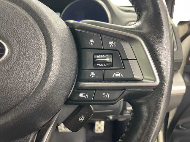 スバル アウトバック リミテッド 道央・札幌 2019(平31)年 5.5万km クリスタルホワイトP ・4WD/・寒冷地仕様/・純正DITONESOUNDシステム/・純正ナビ/・BT&CD&DVD&フルセグTV/・バック、サイド、フロントカメラ/・アイサイトVer3/・レーダークルーズコントロール/・ブラインドスポットモニター/・パワーバックドア/・レザーシート/・前席パワーシート/・全席シートヒーター/・ステアリングヒーター/・ミラーヒーター/・ビルトインETC/・純正ドライブレコーダー前方/・LEDヘッドライト/・オートライト/・プッシュスタート/・スマートキー/・スペアキー×1/・ディーラーオプションSTIAW/・純正ゴムマット