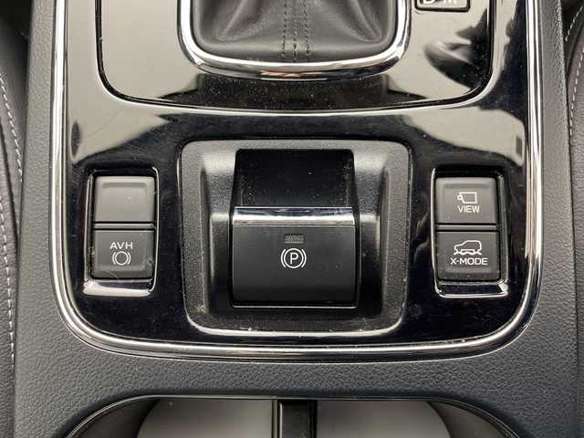 スバル アウトバック リミテッド 道央・札幌 2019(平31)年 5.5万km クリスタルホワイトP ・4WD/・寒冷地仕様/・純正DITONESOUNDシステム/・純正ナビ/・BT&CD&DVD&フルセグTV/・バック、サイド、フロントカメラ/・アイサイトVer3/・レーダークルーズコントロール/・ブラインドスポットモニター/・パワーバックドア/・レザーシート/・前席パワーシート/・全席シートヒーター/・ステアリングヒーター/・ミラーヒーター/・ビルトインETC/・純正ドライブレコーダー前方/・LEDヘッドライト/・オートライト/・プッシュスタート/・スマートキー/・スペアキー×1/・ディーラーオプションSTIAW/・純正ゴムマット