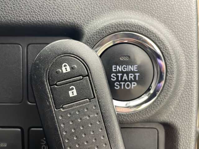 トヨタ パッソ モーダ 秋田県 2020(令2)年 2.4万km キナコメタリック スマートキー　/プッシュスタート /社外オーディオ【FM/AM/CD/AUX/BT】　/社外ＡＷ　/ETC /純正フロアマット　/スペアキー有り　/オートライト　/オートエアコン　/クリアランスソナー /オートマチックハイビーム　/衝突被害軽減システム　/レーンキープアシスト/横滑り防止装置/電格ミラー/コーナーセンサー/ウィンカーミラー /フォグライト/保証書/取扱説明書/純正ホイールキャップ付きサマータイヤ積み込み有り　