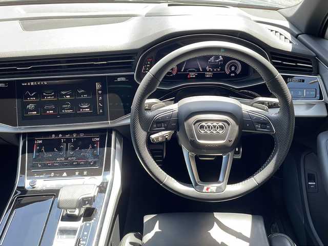 アウディ Ｑ７ 45 Sラインリミテッド 福島県 2020(令2)年 1.6万km ディープブラックパールエフェクト ワンオーナー/4WD/純正メモリナビ/　【フルセグ/SD/USB】/バックカメラ/全周囲カメラ/ステアリングスイッチ/パドルシフト/クルーズコントロール/本革シート（黒）/前席パワーシート/メモリーシート/前席シートヒーター/電動リアゲート/電動格納シート/ルーフレール/LEDヘッドライト（AUTO機能付き）/　・フォグランプ/ヒルスタートアシスト/前後ドライブレコーダー/ビルトインETC2.0/アイドリングストップ/純正フロアマット/衝突軽減システム/レーンキープアシスト/パーキングアシスト/コーナーセンサー