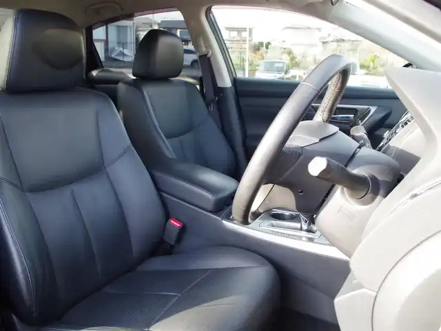 日産 ティアナ XV ナビAVMパッケージ 埼玉県 2019(平31)年 4.5万km 黒 ブラックレザーシート/オートクルーズコントロール/パークセンサー/全周囲カメラ/メーカーOPナビ/ETC/フルセグTV/Bluetooth/LEDヘッドライト/シートポジションメモリー機能