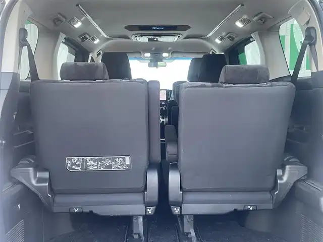 トヨタ ヴェルファイア Z 三重県 2018(平30)年 8.7万km ホワイトパールクリスタルシャイン アルパイン9インチメモリナビ/＊フルセグテレビ/Bluetooth/DVD/CD/AM/FM/バックカメラ/セーフティセンス/パワースライドドア（運転席側/助手席側）/LEDヘッドランプ/オートライト/アルパイン12インチフリップダウンモニター/ボディ同色電動オート格納ドアミラー/235/50R18タイヤ/　＊18インチアルミホイール/左右独立温度調整オートエアコン/ナノイー/スマートエントリー/プッシュスタート