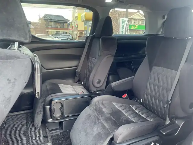トヨタ ヴェルファイア Z 三重県 2018(平30)年 8.7万km ホワイトパールクリスタルシャイン アルパイン9インチメモリナビ/＊フルセグテレビ/Bluetooth/DVD/CD/AM/FM/バックカメラ/セーフティセンス/パワースライドドア（運転席側/助手席側）/LEDヘッドランプ/オートライト/アルパイン12インチフリップダウンモニター/ボディ同色電動オート格納ドアミラー/235/50R18タイヤ/　＊18インチアルミホイール/左右独立温度調整オートエアコン/ナノイー/スマートエントリー/プッシュスタート