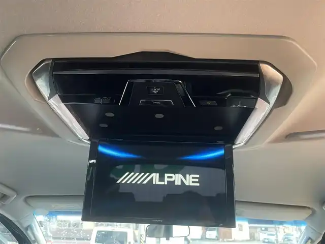 トヨタ ヴェルファイア Z 三重県 2018(平30)年 8.7万km ホワイトパールクリスタルシャイン アルパイン9インチメモリナビ/＊フルセグテレビ/Bluetooth/DVD/CD/AM/FM/バックカメラ/セーフティセンス/パワースライドドア（運転席側/助手席側）/LEDヘッドランプ/オートライト/アルパイン12インチフリップダウンモニター/ボディ同色電動オート格納ドアミラー/235/50R18タイヤ/　＊18インチアルミホイール/左右独立温度調整オートエアコン/ナノイー/スマートエントリー/プッシュスタート