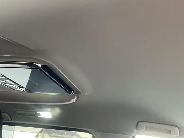 トヨタ ヴェルファイア Z 三重県 2018(平30)年 8.7万km ホワイトパールクリスタルシャイン アルパイン9インチメモリナビ/＊フルセグテレビ/Bluetooth/DVD/CD/AM/FM/バックカメラ/セーフティセンス/パワースライドドア（運転席側/助手席側）/LEDヘッドランプ/オートライト/アルパイン12インチフリップダウンモニター/ボディ同色電動オート格納ドアミラー/235/50R18タイヤ/　＊18インチアルミホイール/左右独立温度調整オートエアコン/ナノイー/スマートエントリー/プッシュスタート