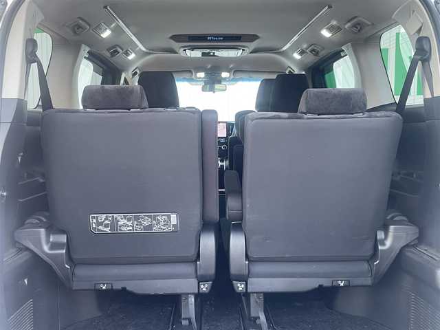 トヨタ ヴェルファイア Z 大分県 2018(平30)年 8.7万km ホワイトパールクリスタルシャイン アルパイン9インチメモリナビ/＊フルセグテレビ/Bluetooth/DVD/CD/AM/FM/バックカメラ/セーフティセンス/パワースライドドア（運転席側/助手席側）/LEDヘッドランプ/オートライト/アルパイン12インチフリップダウンモニター/ボディ同色電動オート格納ドアミラー/235/50R18タイヤ/　＊18インチアルミホイール/左右独立温度調整オートエアコン/ナノイー/スマートエントリー/プッシュスタート