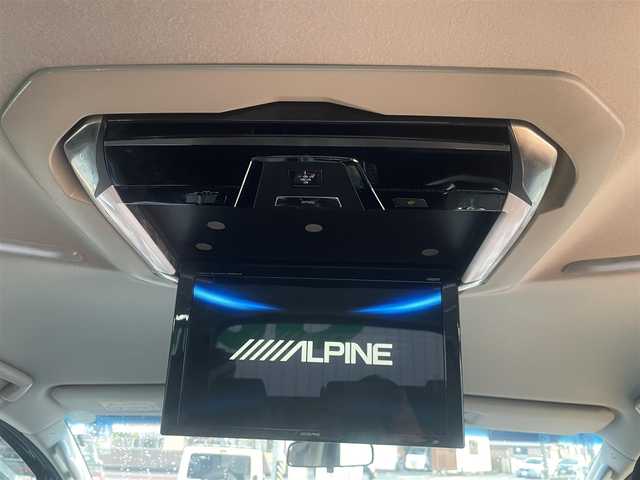 トヨタ ヴェルファイア Z 大分県 2018(平30)年 8.7万km ホワイトパールクリスタルシャイン アルパイン9インチメモリナビ/＊フルセグテレビ/Bluetooth/DVD/CD/AM/FM/バックカメラ/セーフティセンス/パワースライドドア（運転席側/助手席側）/LEDヘッドランプ/オートライト/アルパイン12インチフリップダウンモニター/ボディ同色電動オート格納ドアミラー/235/50R18タイヤ/　＊18インチアルミホイール/左右独立温度調整オートエアコン/ナノイー/スマートエントリー/プッシュスタート