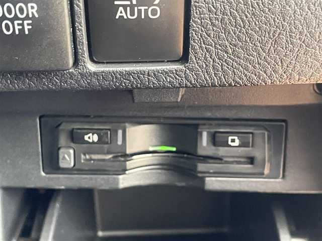 トヨタ ヴェルファイア Z 大分県 2018(平30)年 8.7万km ホワイトパールクリスタルシャイン アルパイン9インチメモリナビ/＊フルセグテレビ/Bluetooth/DVD/CD/AM/FM/バックカメラ/セーフティセンス/パワースライドドア（運転席側/助手席側）/LEDヘッドランプ/オートライト/アルパイン12インチフリップダウンモニター/ボディ同色電動オート格納ドアミラー/235/50R18タイヤ/　＊18インチアルミホイール/左右独立温度調整オートエアコン/ナノイー/スマートエントリー/プッシュスタート