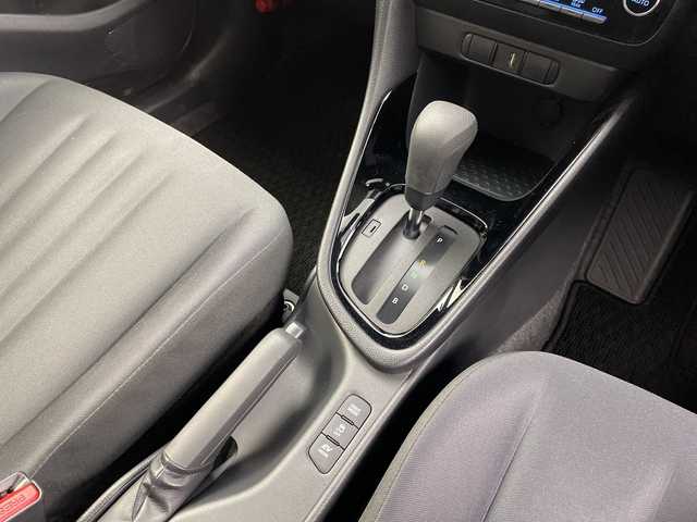 トヨタ ヤリス ハイブリッド G 岐阜県 2020(令2)年 3.3万km シアンM 純正ディスプレイオーディオ/　(AM/FM/MiraCast)/全方位カメラ/プリクラッシュセーフティ/レーダークルーズコントロール/レーンキープアシスト/コーナーセンサー/オートハイビーム/ビルトインETC/フロアマット/スマートキー