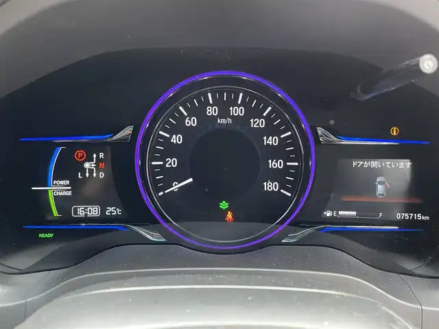 ホンダ ヴェゼル ハイブリッド Z 滋賀県 2014(平26)年 7.6万km ホワイトオーキッドパール 禁煙車/純正８インチナビ/　（Bluetooth・フルセグTV・DVD・CD・USB/ipod）/ETC/前方ドライブレコーダー/バックカメラ/クルーズコントロール/電動パーキングブレーキ/オートブレーキホールド/リアソナー/レーンキープアシスト/ハーフレザーシート/前席シートヒーター/LEDライト/オートライト/パドルシフト/プッシュスタート/スマートキー/ステアリングスイッチ