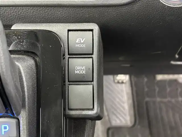 トヨタ シエンタ ハイブリッド Z 埼玉県 2023(令5)年 0.9万km ホワイトパールクリスタルシャイン メーカーナビ/（フルセグTV・Bluetooth）/バックカメラ/両側パワースライド/レーダークルーズコントロール/BSM/コーナーセンサー/衝突軽減ブレーキ/レーンキープアシスト/ビルトインETC/LEDライト/オートライト/ドアバイザー/スマートキー