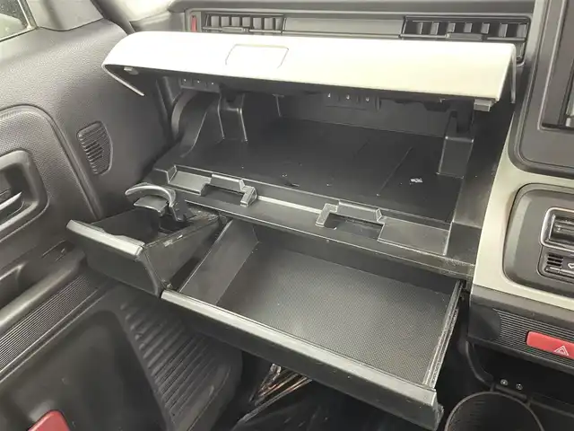 スズキ スペーシア HYBRID G 埼玉県 2019(令1)年 3.3万km ツールグリーンパールメタリック 両側スライドドア　パナソニック　ストラーダ　社外ナビ　Ｂｌｕｅｔｏｏｔｈ　ワンセグＴＶ　ＥＴＣ　スマートキー　プッシュスタート　オートライト　アイドリングストップ　フロアマット　ドアバイザー