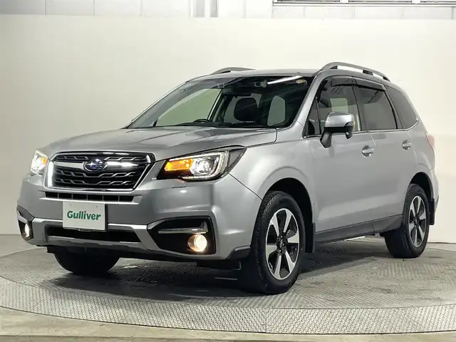 スバル フォレスター Xブレイク 大阪府 2016(平28)年 6万km アイスシルバーメタリック ４ＷＤ　社外ナビ　フルセグＴＶ　クルコン　バックカメラ　シートヒーター　ＥＴＣ　衝突軽減　ルーフレール　ヘッドライトウォッシャー　レーンアシスト　ＬＥＤヘッドライト　パドルシフト　ＢＳＭ　フォグランプ