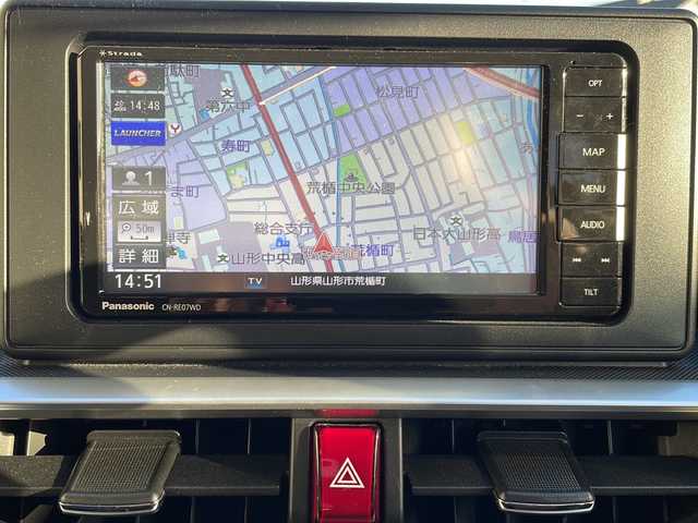 トヨタ ライズ Z 山形県 2022(令4)年 3.7万km ブラックマイカメタリック ・ワンオーナー/・４WD/・ナビ/フルセグ/CDDVD/Bluetooth/・バックカメラ/・ビルトインETC/・前方ドラレコ/・衝突警報機能/・標識認識機能/・先行車発進告知/・レーダークルーズコントロール/・レーンキープコントロール/・ブラインドスポットモニター/・前後クリアランスソナー/・LEDヘッドライト/・オートライト/・電子パーキング/・ブレーキホールド/・前席シートヒーター/・純正AW/・純正マット/・社外AW＋スタッドレスタイヤ車載/・スペアキー1本/・保証書/・取扱説明書