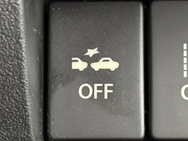 スズキ ジムニー シエラ JC 福岡県 2018(平30)年 1.6万km ジャングルグリーン 純正８型ナビ／フルセグＴＶ　/バックカメラ　/ビルトインＥＴＣ　/前方ドラレコ　/クルーズコントロール　/衝突軽減ブレーキ　/レーンキープ　/ヒルディセントコントロール　/シートヒーター　/ヒーテッドドアミラー　/ＬＥＤヘッドライト