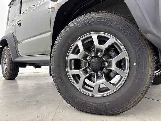 スズキ ジムニー シエラ JC 福岡県 2018(平30)年 1.6万km ジャングルグリーン 純正８型ナビ／フルセグＴＶ　/バックカメラ　/ビルトインＥＴＣ　/前方ドラレコ　/クルーズコントロール　/衝突軽減ブレーキ　/レーンキープ　/ヒルディセントコントロール　/シートヒーター　/ヒーテッドドアミラー　/ＬＥＤヘッドライト