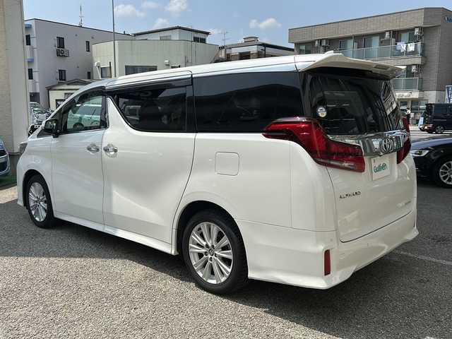 トヨタ アルファード S 兵庫県 2020(令2)年 2.8万km ホワイトパールクリスタルシャイン ワンオーナー/純正ディスプレイオーディオ　/　Bluetooth/USB/Miracast/AM/FM/フルセグテレビ（走行中視聴可能）/純正ビルトインETC/バックカメラ/両側パワースライドドア/3列シート/MTモード付AT/オートブレーキホールド/アダプティブクルーズコントロール/アンチロック・ブレーキ・システム/パーキングアシスト/レーンキープアシスト/前後コーナーセンサー/横滑り防止装置/盗難防止装置/衝突被害軽減システム/パワーステアリング/パワーウィンドウ/オートマチックハイビーム/LEDヘッドライト/スペアキー（１本）/エアバッグ（W+サイド）/カーテンエアバッグ/保証書/取扱説明書