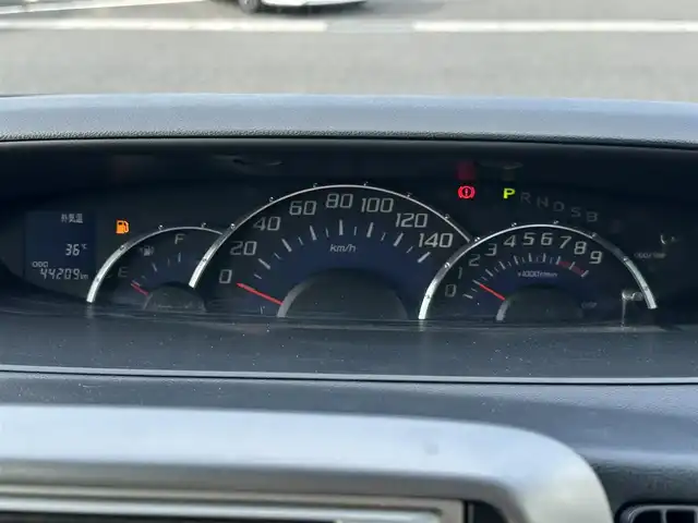 ダイハツ タント G 島根県 2012(平24)年 4.5万km パールホワイトⅢ 登録時走行距離44209Km/片側パワースライドドア/キーフリーシステム/アイドリングストップ/フロアマット/オートエアコン/ウレタン製ステアリングホイール/純正14インチアルミホイール