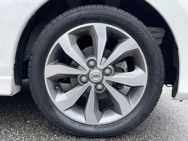 日産 デイズ ハイウェイスターG ターボ 岐阜県 2014(平26)年 6万km ホワイトパール ４WD/純正ナビ(AM/FM/TV/CD/DVD)/全周囲カメラ/シートヒーター/オートライト/スマートキー/純正フロアマット/保証書/取扱説明書/スペアキー