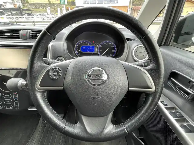 日産 デイズ ハイウェイスターG ターボ 岐阜県 2014(平26)年 6万km ホワイトパール ４WD/純正ナビ(AM/FM/TV/CD/DVD)/全周囲カメラ/シートヒーター/オートライト/スマートキー/純正フロアマット/保証書/取扱説明書/スペアキー