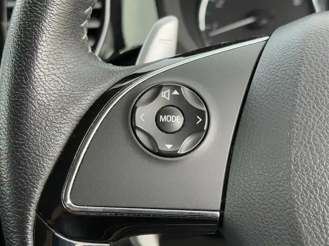 三菱 アウトランダー 20G 大分県 2018(平30)年 7万km アメジストブラック ・SDナビ(CD/DVD/BT/SD/USB)/・バックカメラ/・衝突軽減ブレーキ/・コーナーセンサー/・レーダークルーズコントロール/・ブレーキホールド/・三列シート/・ETC/・ステアリングヒーター/・電動リアゲート/・MTモード付きAT/・ステアリングリモコン/・フロアマット