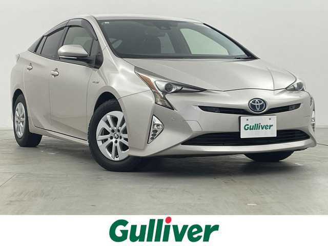 トヨタ プリウス Sセーフティプラス 群馬県 2017(平29)年 6.1万km スティールブロンドM アルパイン９インチメモリナビ/・フルセグTV/BT/SD/DVD/CD/AM/FM/=====/アルパイン９インチナビ　バックカメラ　パーキングアシスト　インテリジェントクリアランスソナー　トヨタセーフティセンス　カラーヘッドアップディスプレイ　ＬＥＤヘッドランプ　プッシュスタート　禁煙車