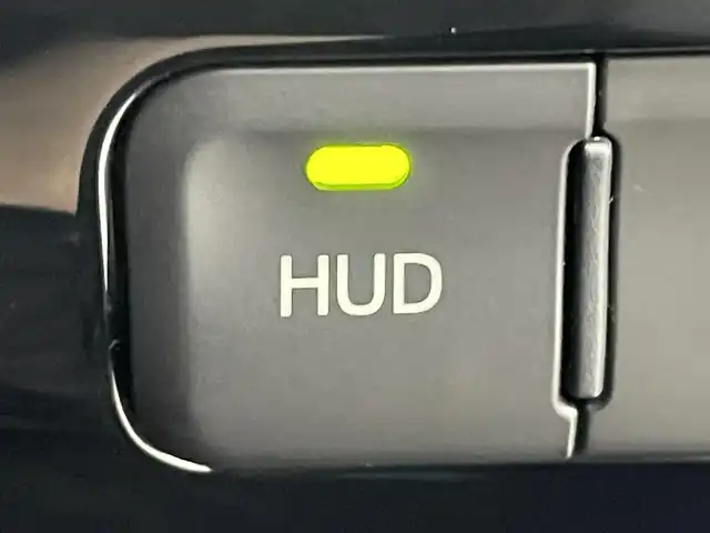 トヨタ プリウス Sセーフティプラス 群馬県 2017(平29)年 6.1万km スティールブロンドM アルパイン９インチメモリナビ/・フルセグTV/BT/SD/DVD/CD/AM/FM/=====/アルパイン９インチナビ　バックカメラ　パーキングアシスト　インテリジェントクリアランスソナー　トヨタセーフティセンス　カラーヘッドアップディスプレイ　ＬＥＤヘッドランプ　プッシュスタート　禁煙車