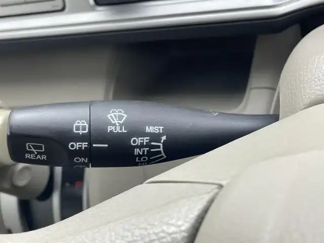 ホンダ ライフ G 茨城県 2011(平23)年 7.6万km バニラクレム バックカメラ/CDチェンジャー/ABS/盗難防止装置/純正フロアマット/リモコンキー